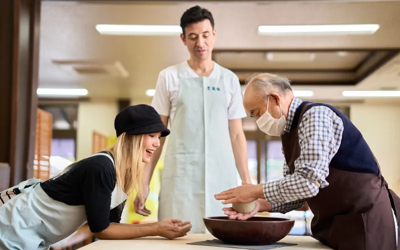 職人に教わる本格的な手打ち蕎麦打ち体験